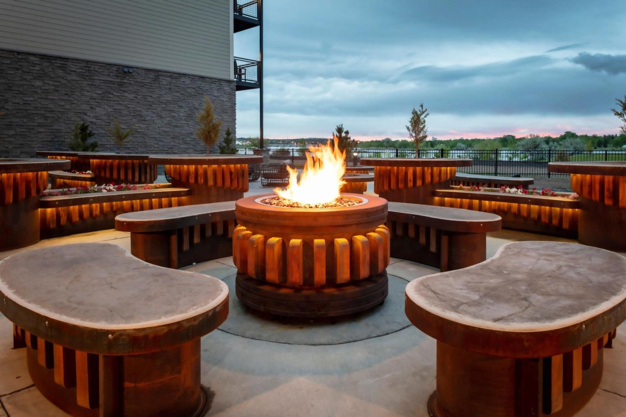 Springhill By Marriott Hotel 3*